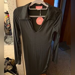 Collared mini dress with long sleeves